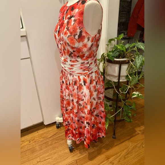 Lauren Ralph Lauren NWOT Floral-Print Dress 8 - Picture 9 of 9